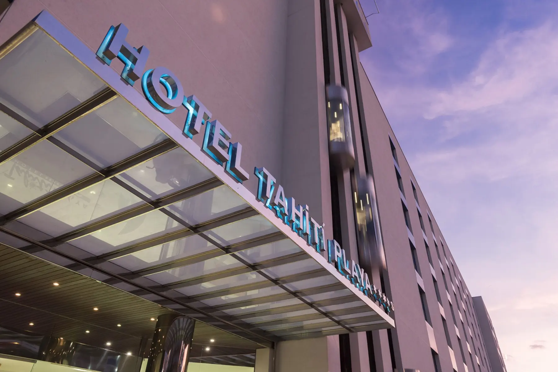 Tahiti Playa Hotel & Suites — TAHITI PLAYA HOTEL & SUITES