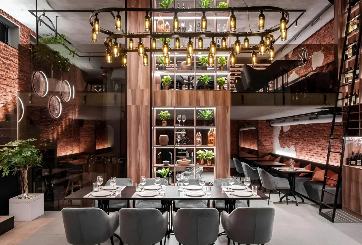 Restauracja i jedzenie w hotelu Thomas Albert