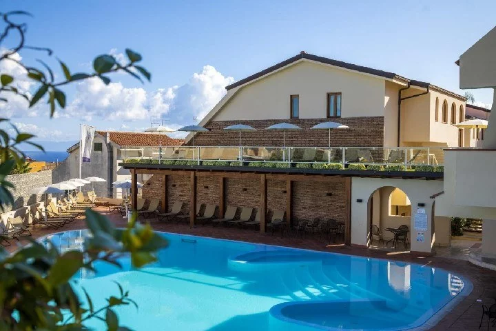 Hotel Tropis w Włochy (Kalabria) - oferta last minute