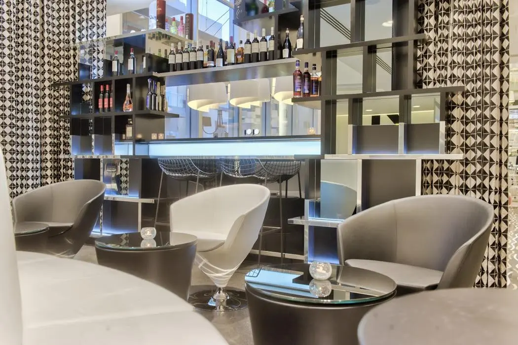 Valentina — VALENTINA