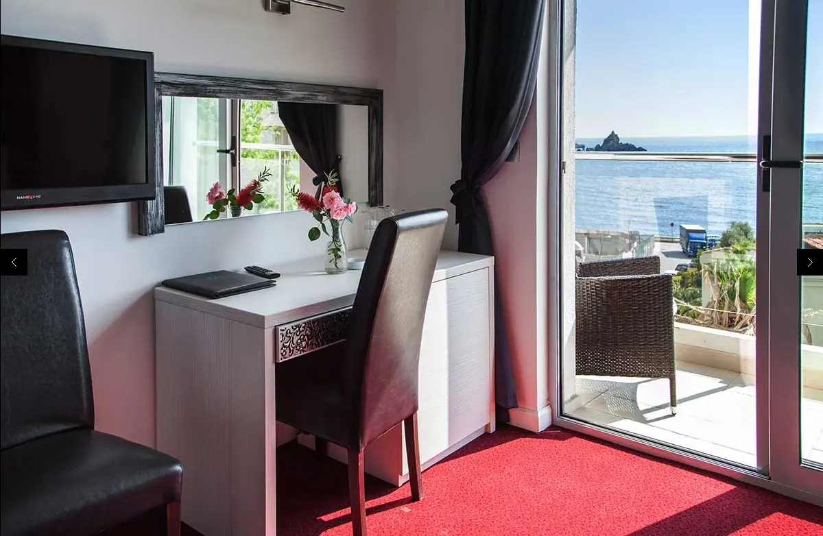 Vile Oliva — HOTEL VILE OLIVA