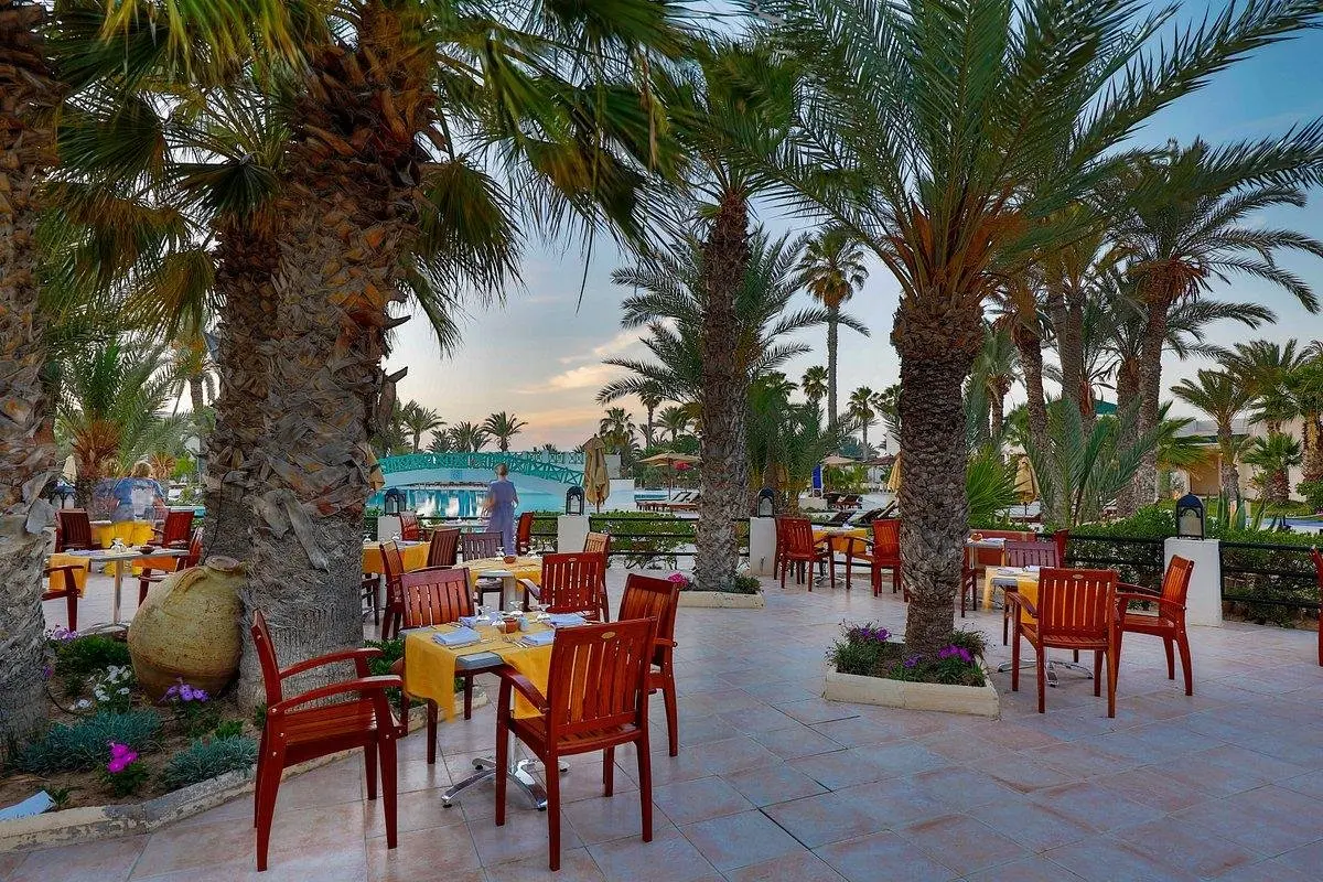 Restauracja i jedzenie w hotelu Yadis Djerba