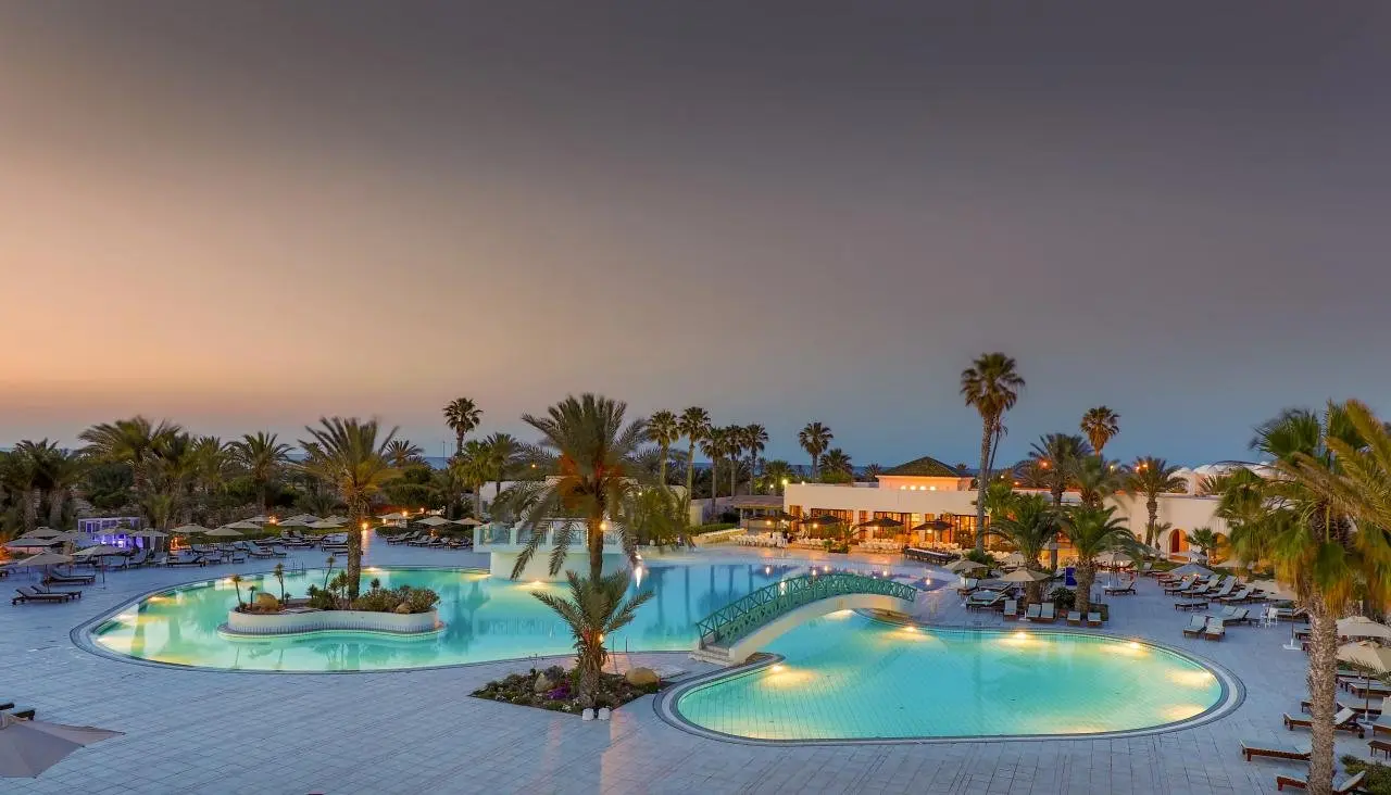 Basen w hotelu Yadis Djerba