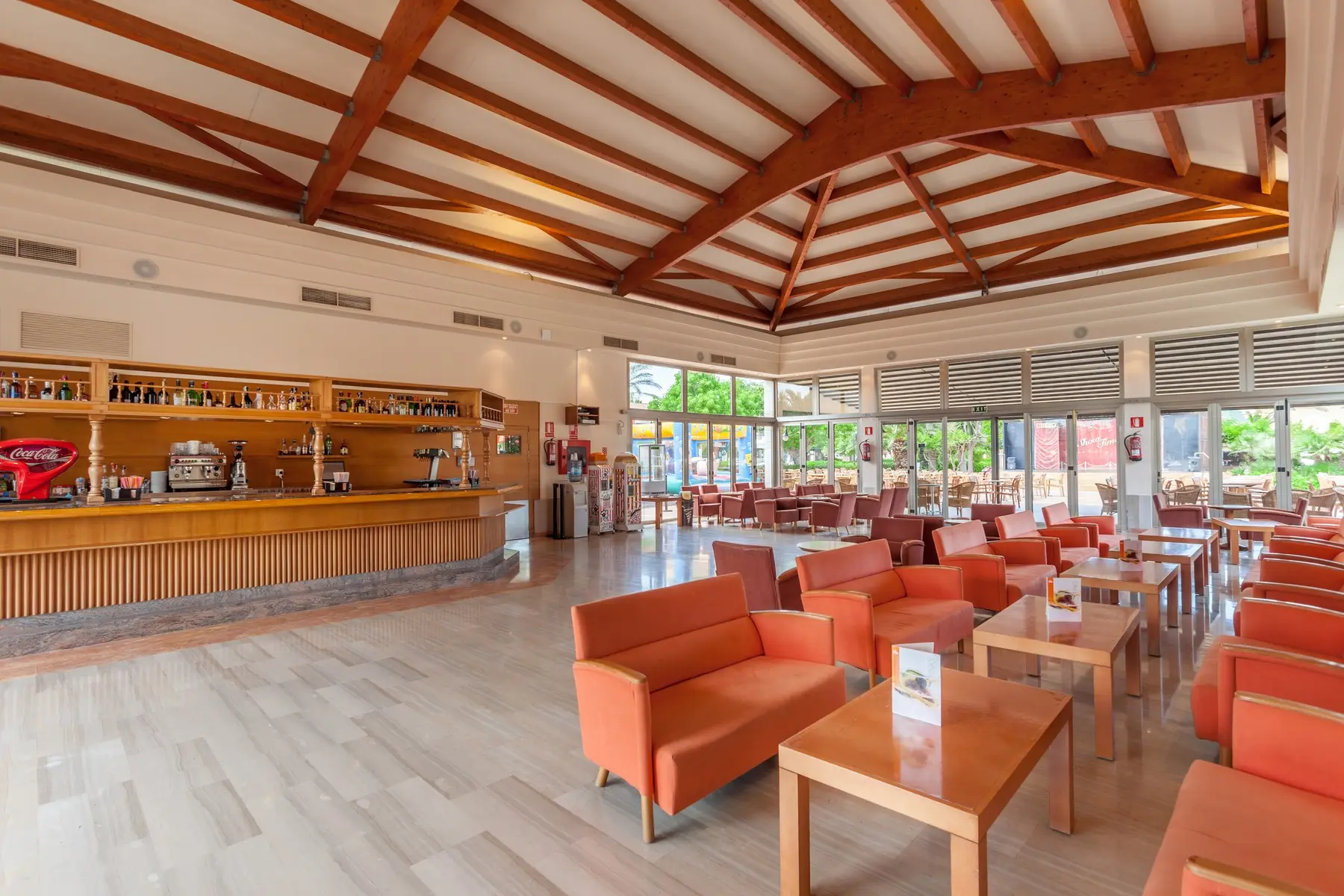 Zafiro Menorca — ZAFIRO MENORCA