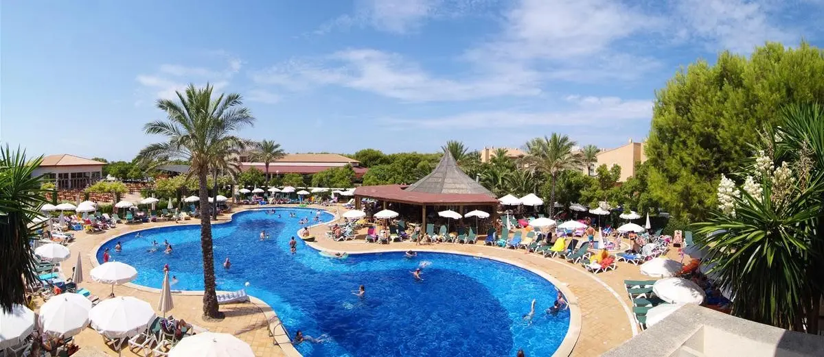 Zafiro Menorca — ZAFIRO MENORCA