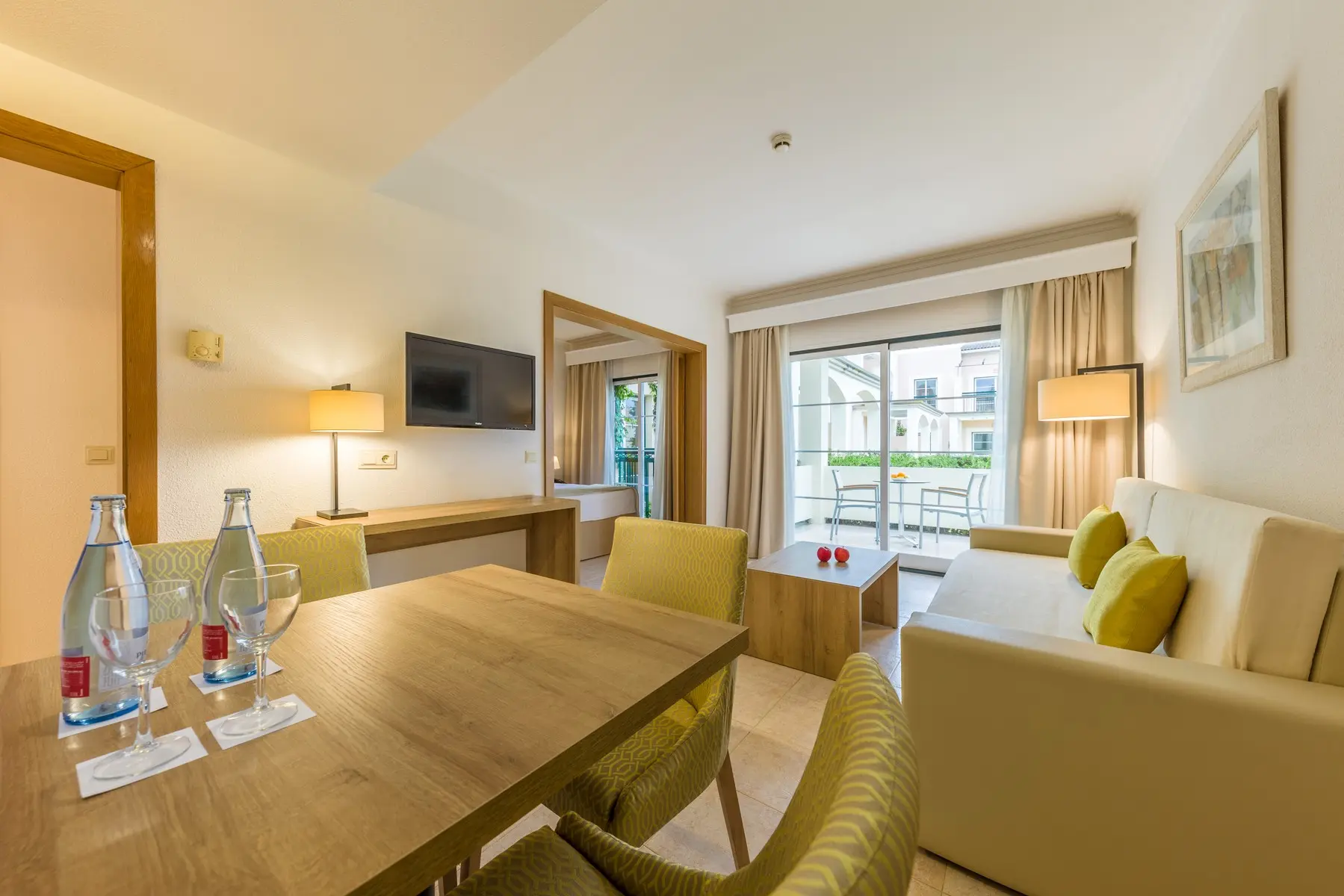 Zafiro Menorca — ZAFIRO MENORCA