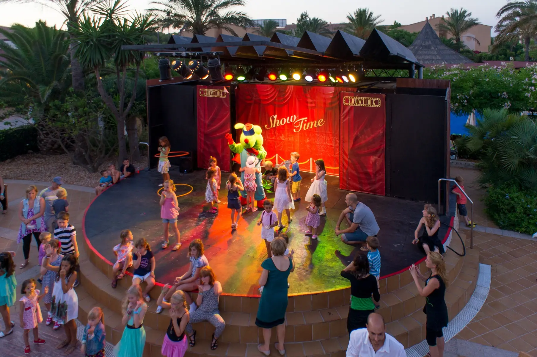 Zafiro Menorca — ZAFIRO MENORCA