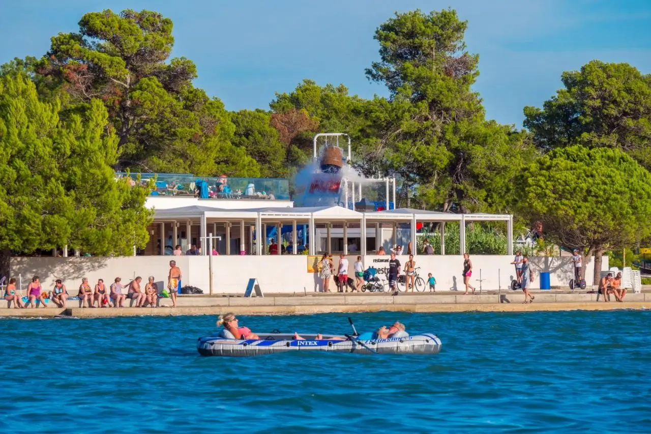 Zaton Holiday Resort Mobile Homes — ZATON HOLIDAY RESORT - MOBILE HOMES