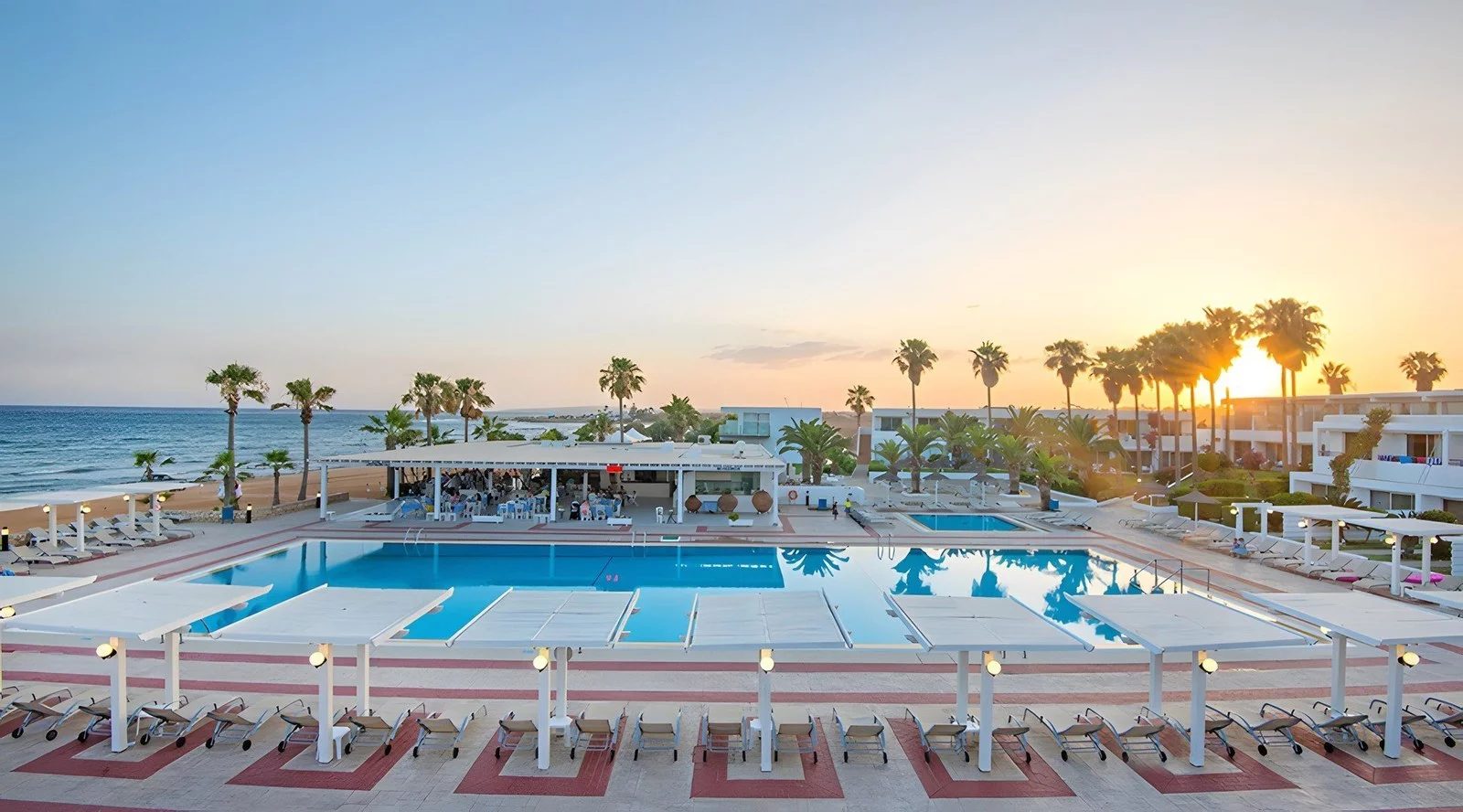 Hotel Dome Beach Hotel & Resort