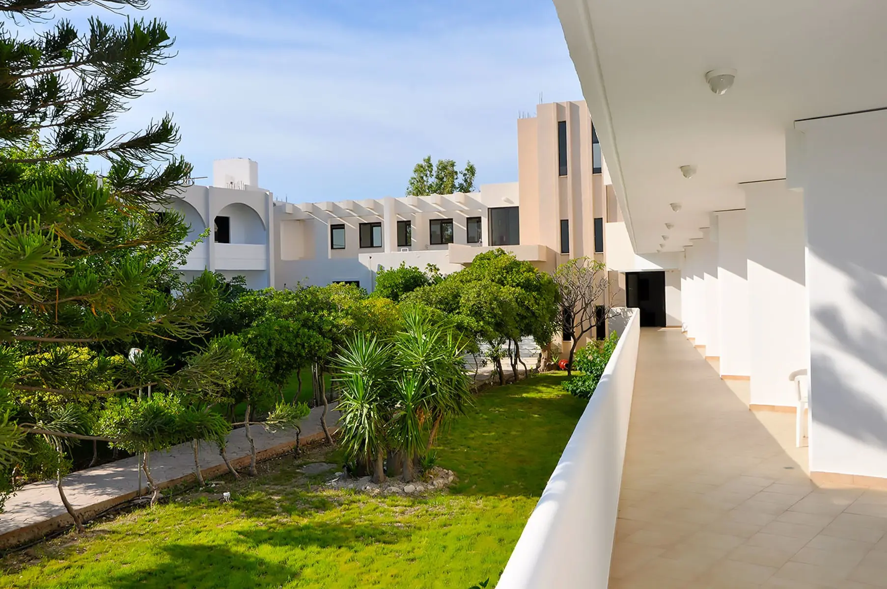 Afandou Blu — AFANDOU BLU