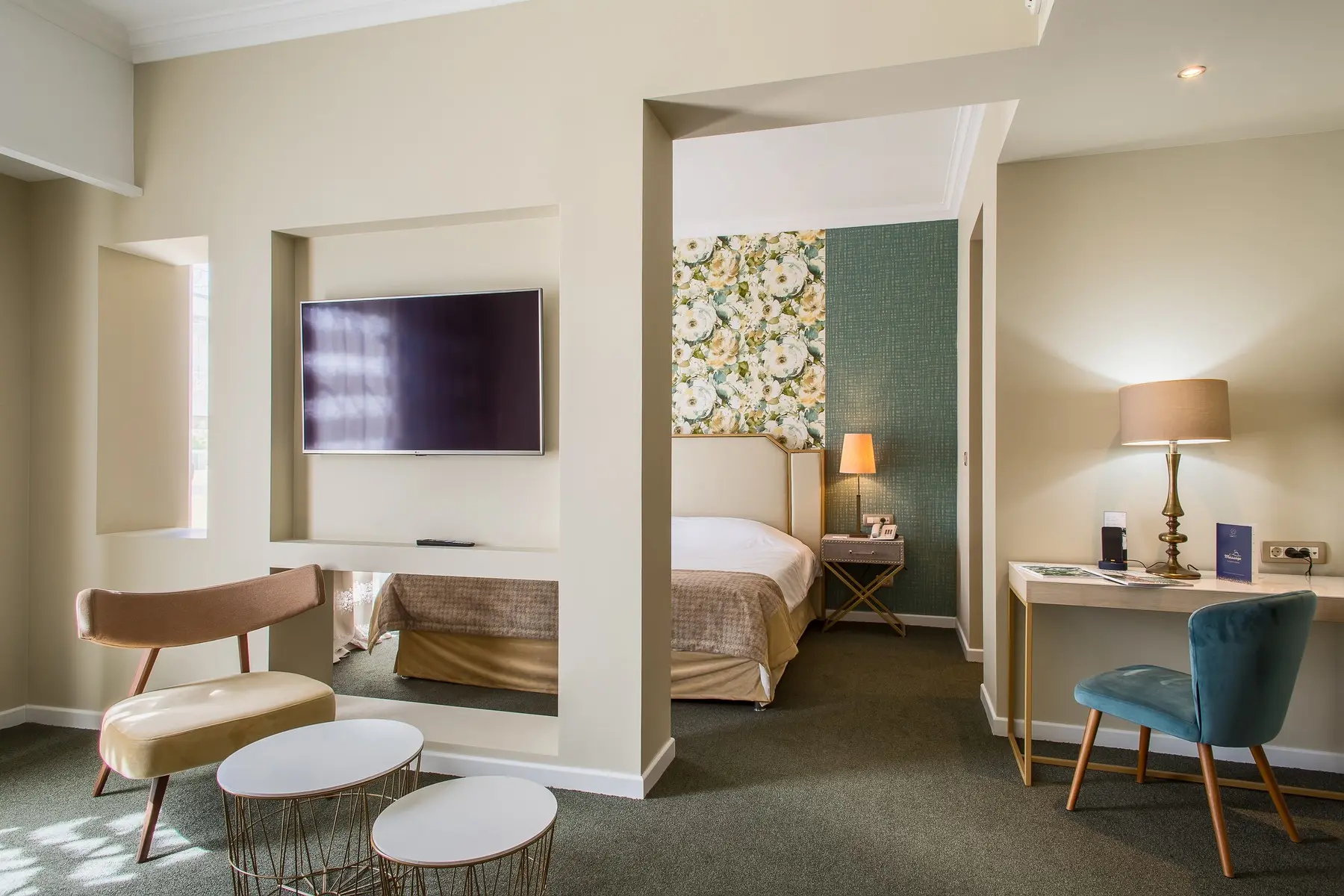 Airotel Stratos Vassilikos — AIROTEL STRATOS VASSILIKOS