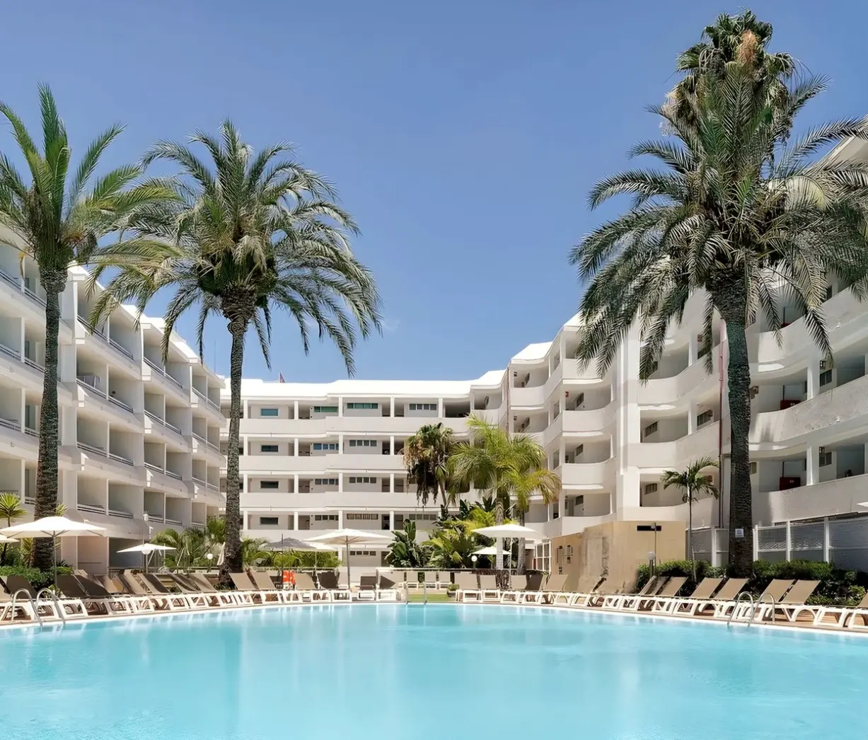 Basen w hotelu Akeah Broncemar Maspalomas