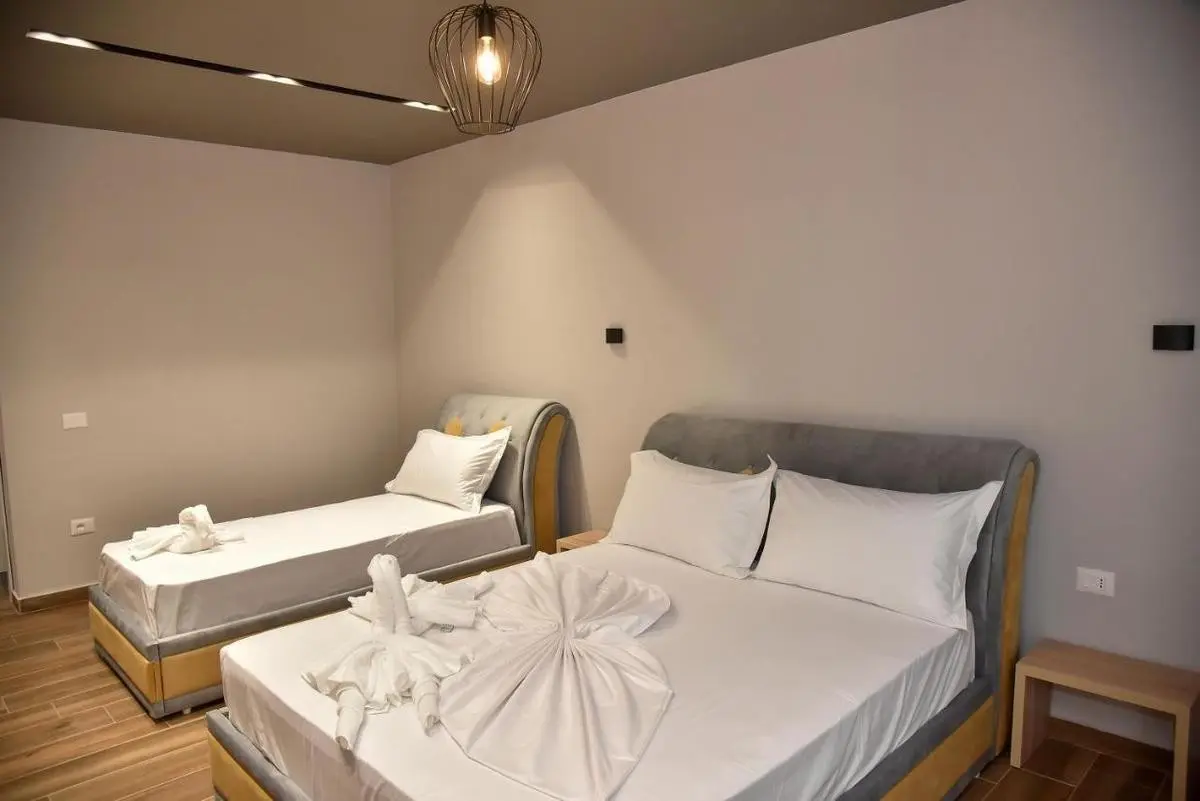 Albanian Star — LUBJANA