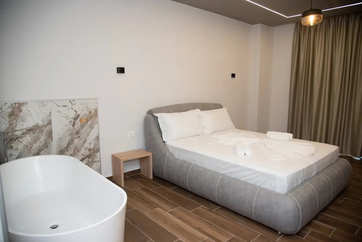 Albanian Star — LUBJANA