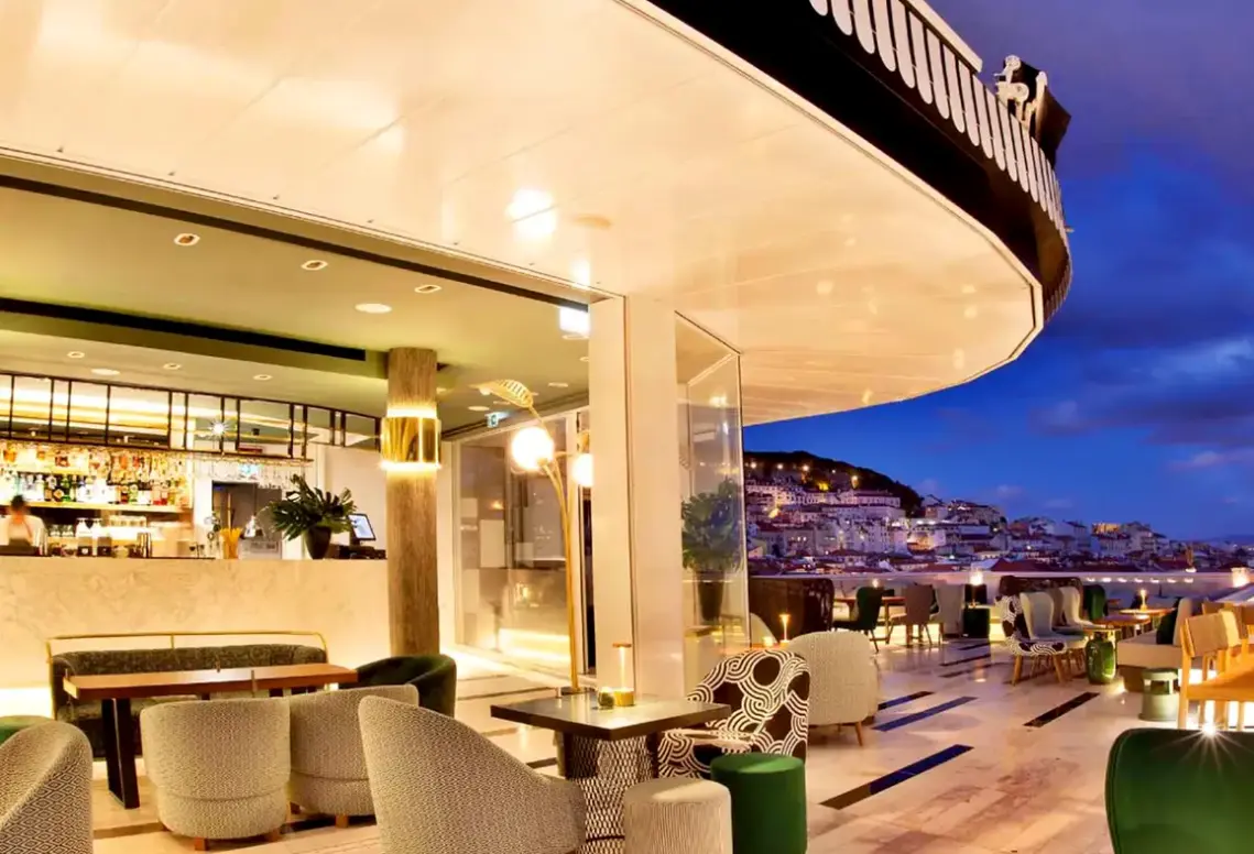 Restauracja i jedzenie w hotelu Altis Avenida