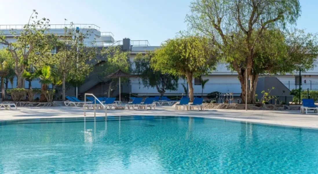 Basen w hotelu Alua Atlántico Golf Resort