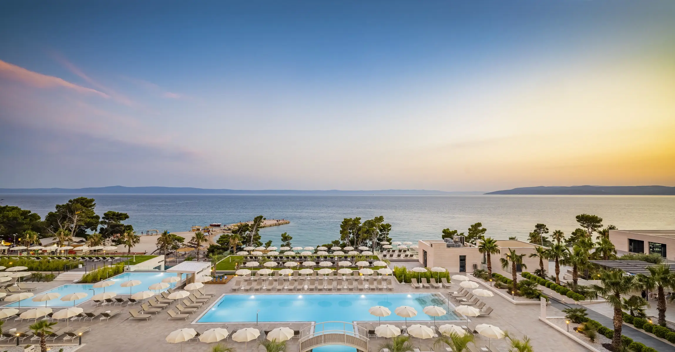 Basen w hotelu Aminess Khalani Beach Hotel