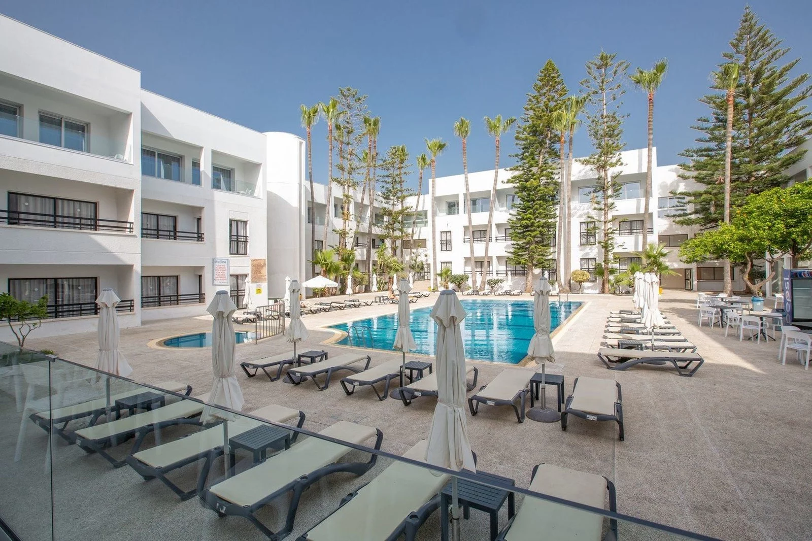 Hotel Atlantica Panthea (ex. Panthea Holiday Village) w Cypr (Ayia Napa) - oferta last minute