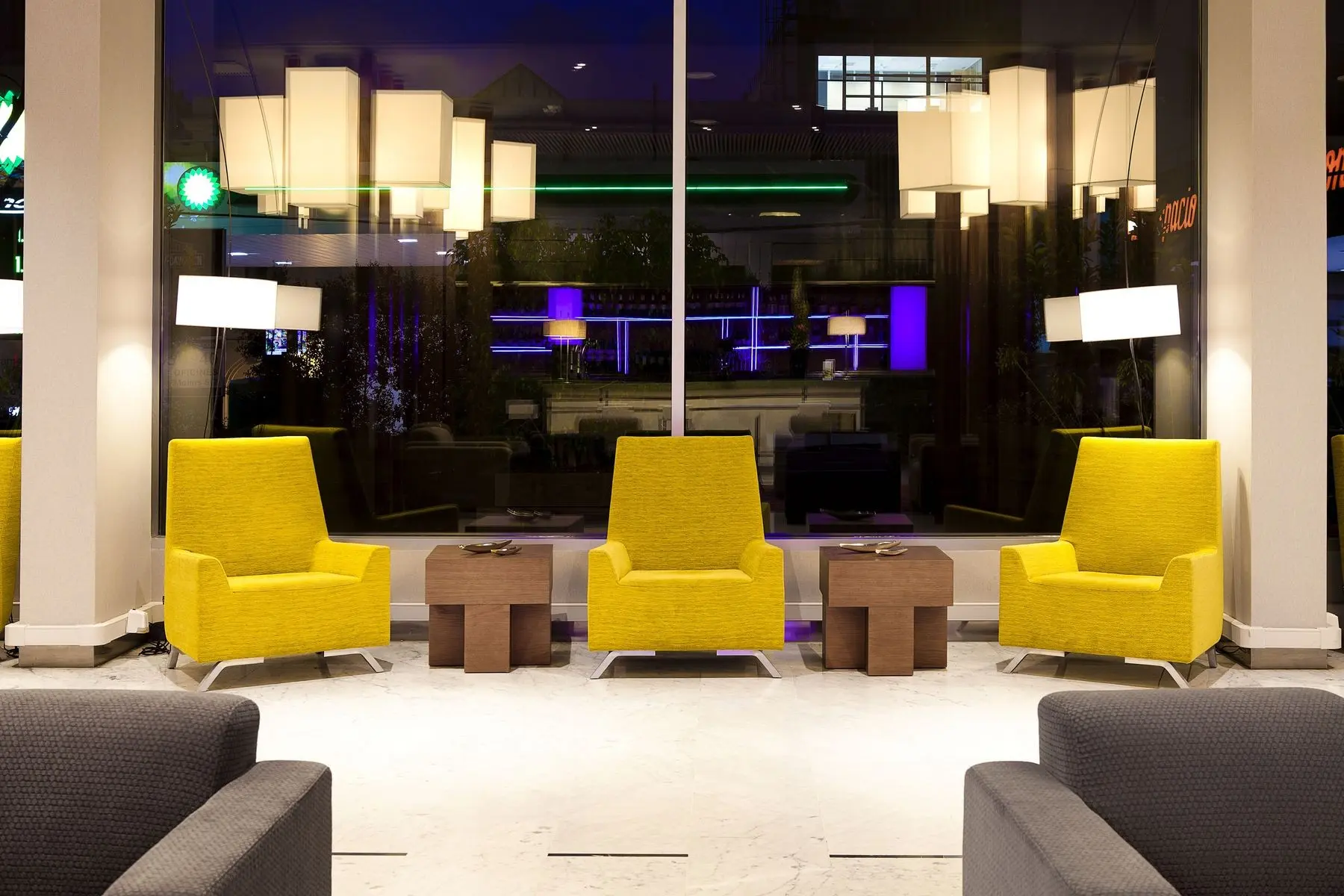 Aparthotel Atenea Barcelona — APARTHOTEL ATENEA BARCELONA