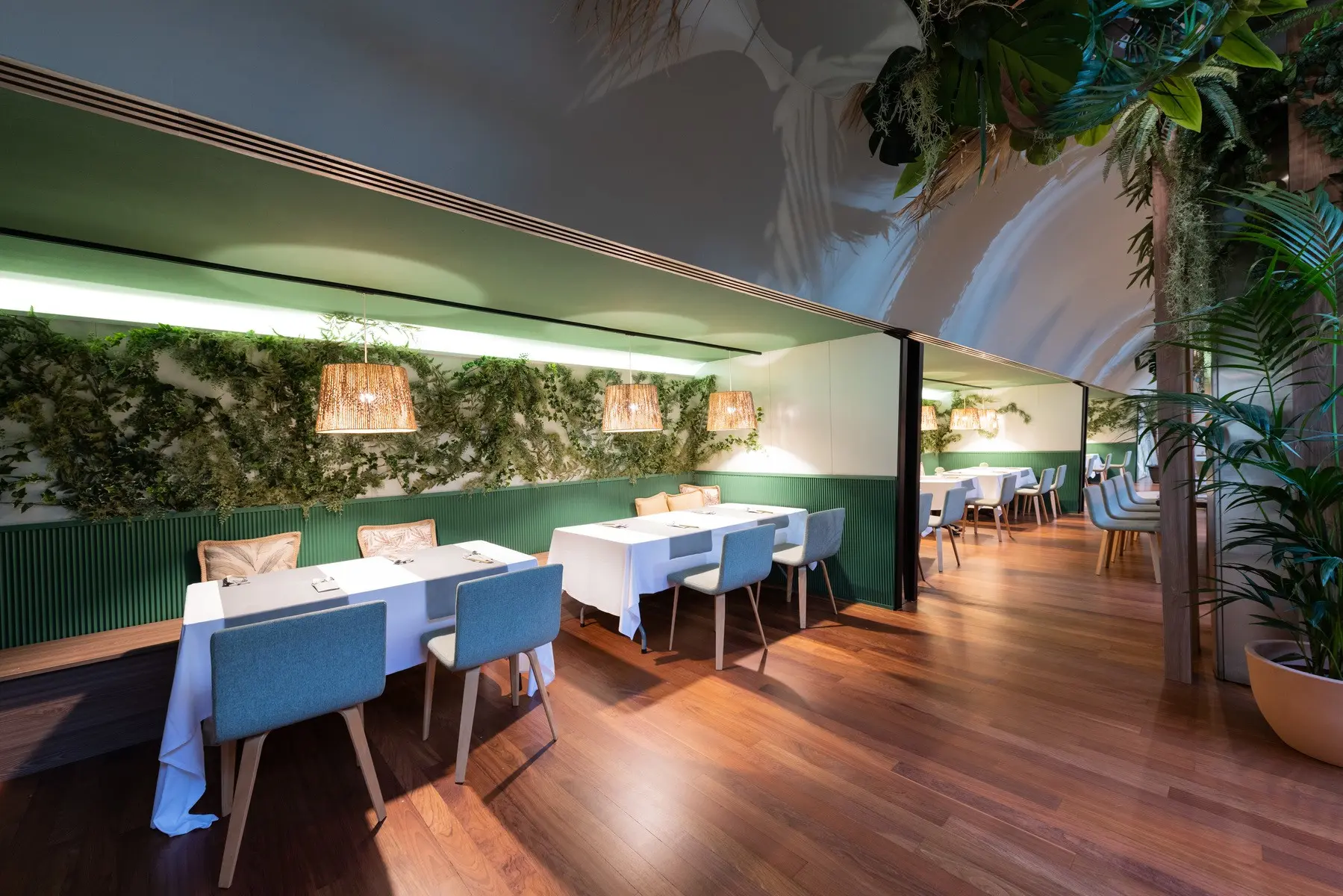 Aparthotel Atenea Barcelona — APARTHOTEL ATENEA BARCELONA