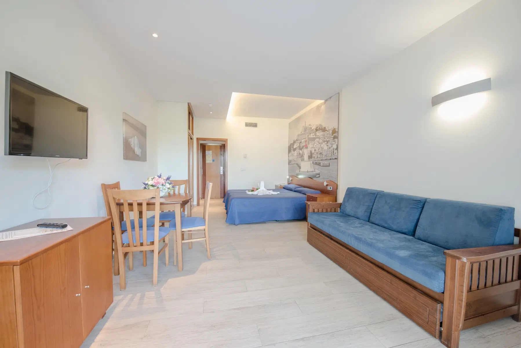 Aparthotel El Pinar — EL PINAR