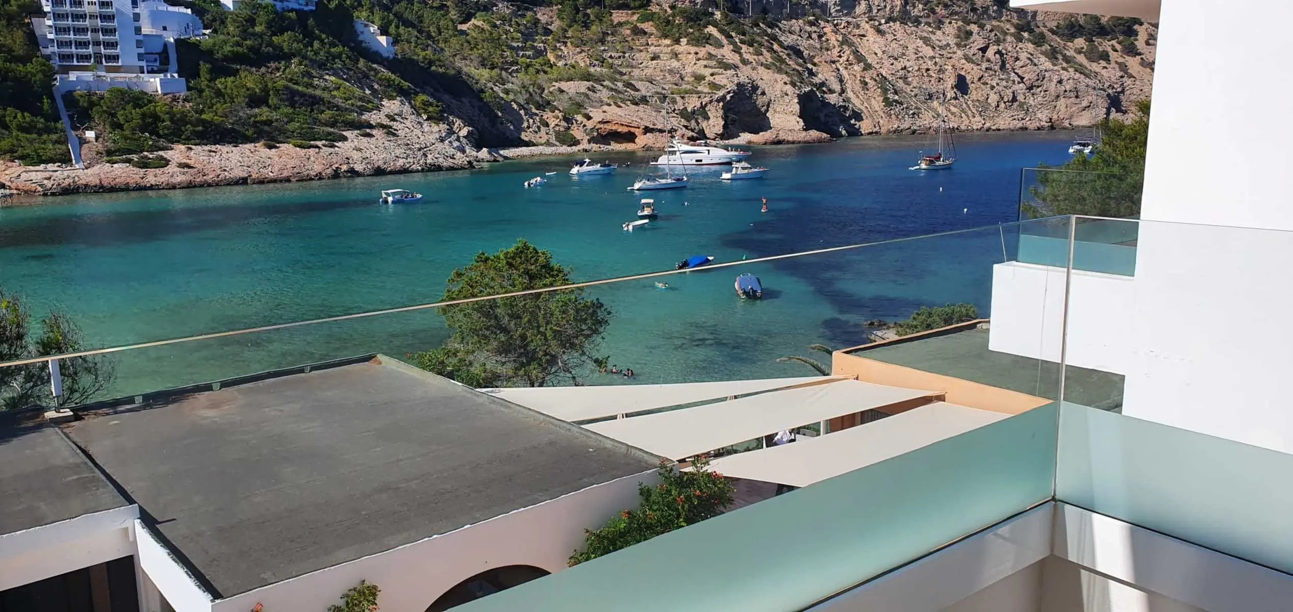 Aparthotel El Pinar — EL PINAR