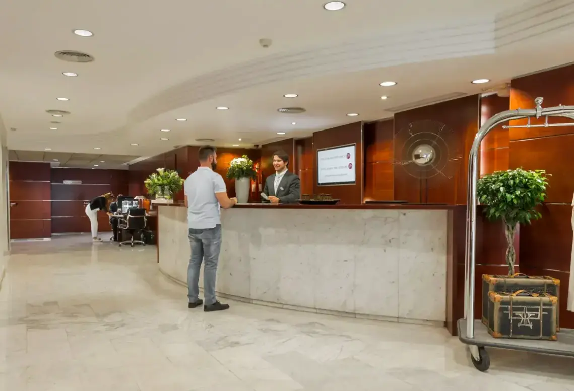 Lobby hotelu Aparthotel Mariano Cubi