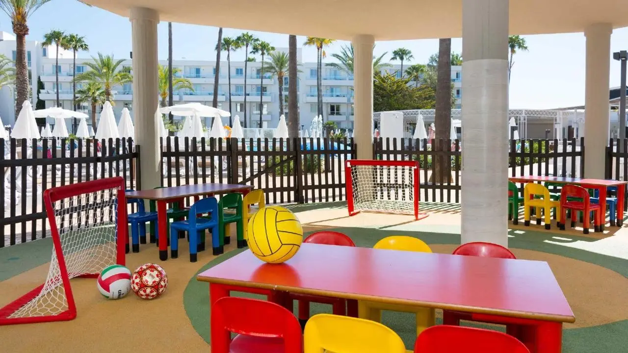 Aparthotel Protur Vista Badia — PROTUR VISTA BADIA