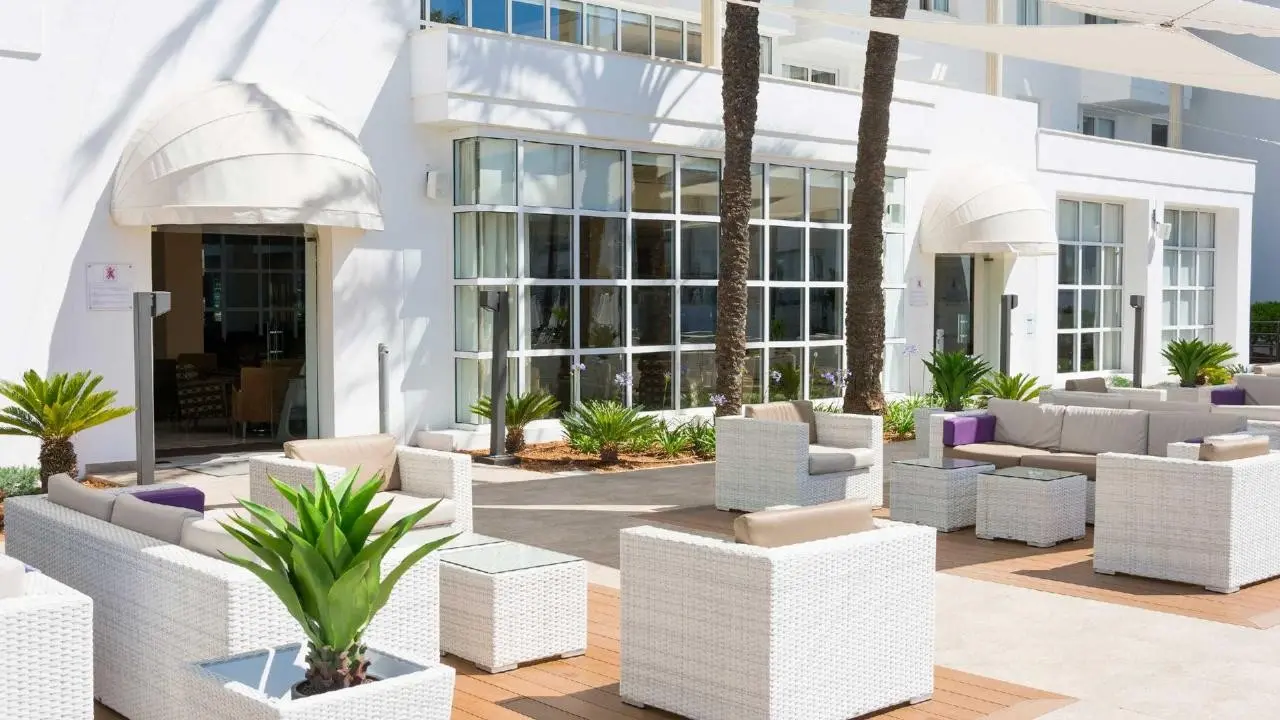 Aparthotel Protur Vista Badia — PROTUR VISTA BADIA