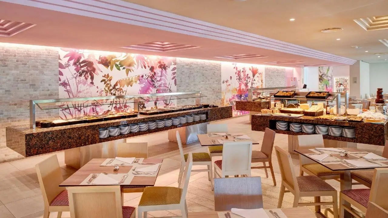 Aparthotel Protur Vista Badia — PROTUR VISTA BADIA