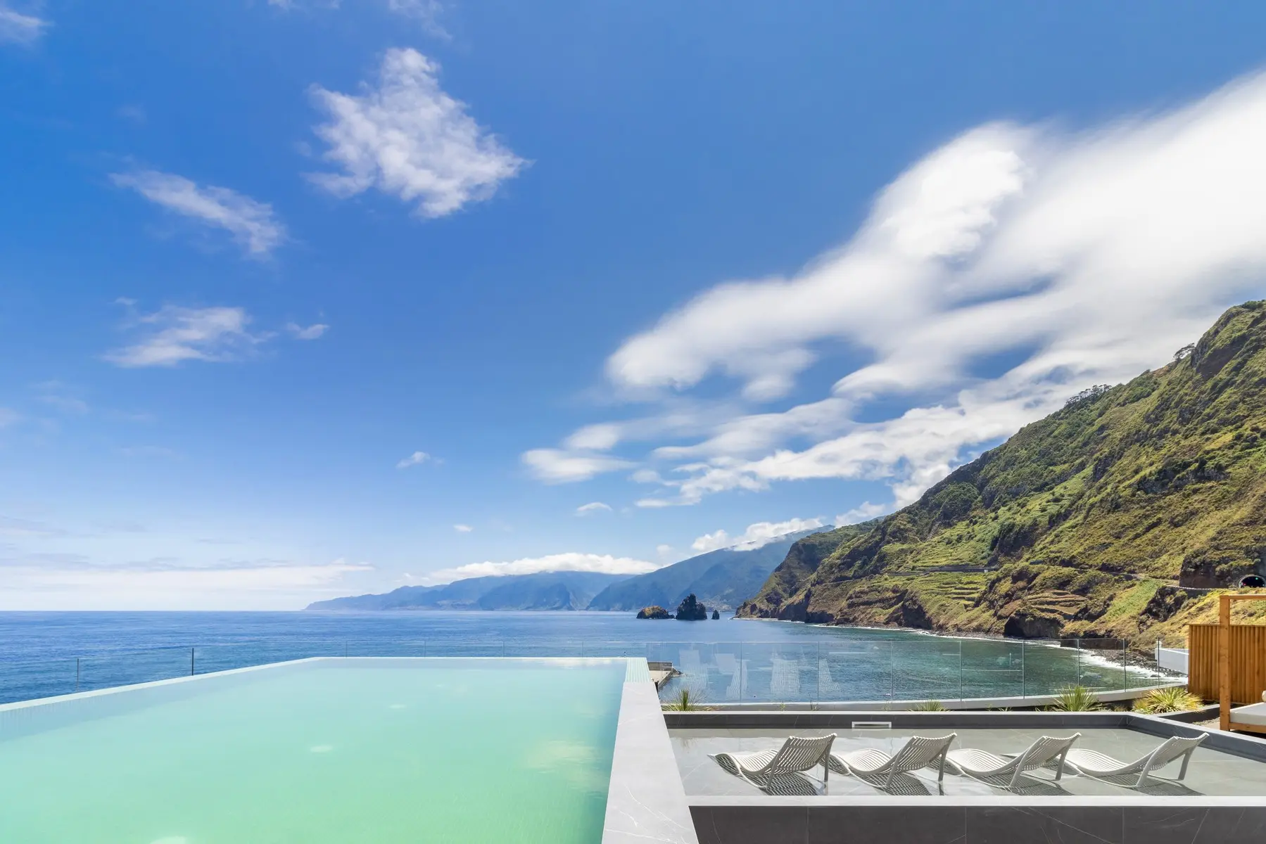 Aqua Natura Bay — AQUA NATURA BAY THE HOTEL