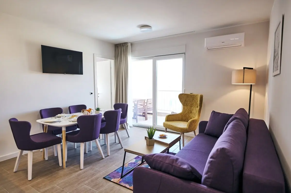 Arancini Residence — ARANCINI RESIDENCE