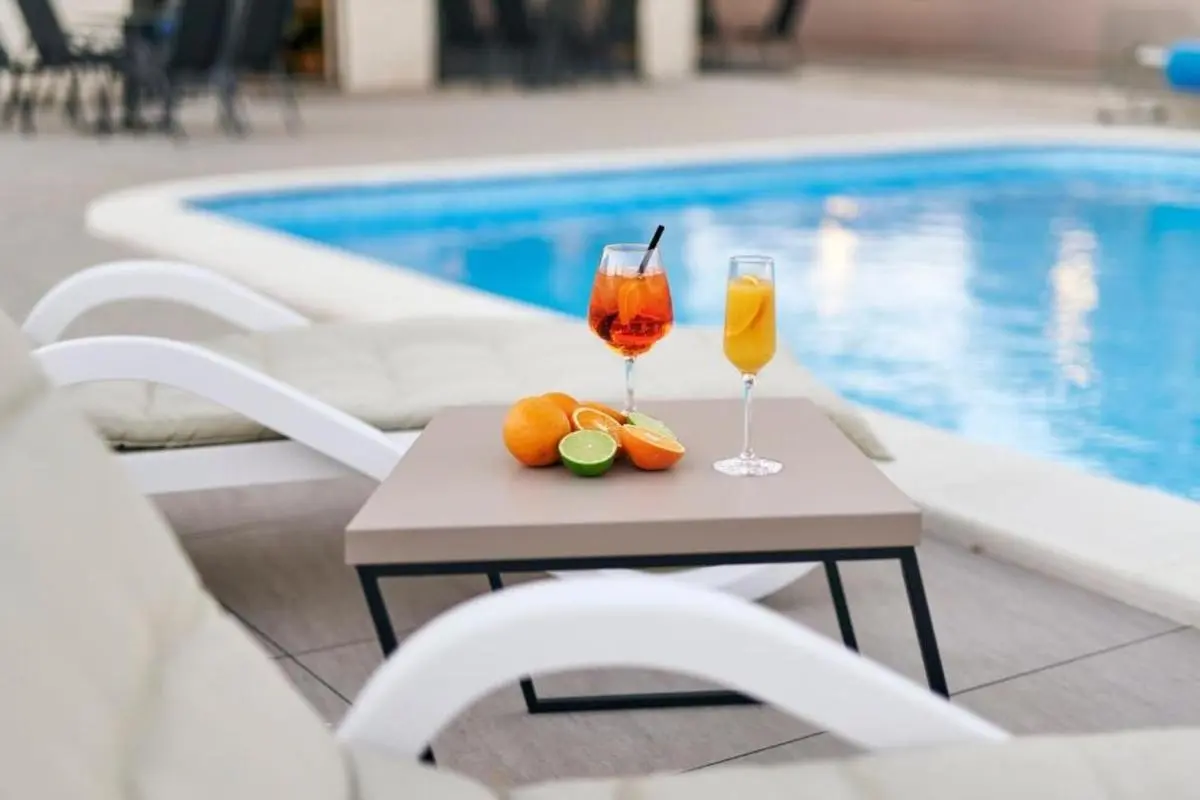 Arancini Residence — ARANCINI RESIDENCE