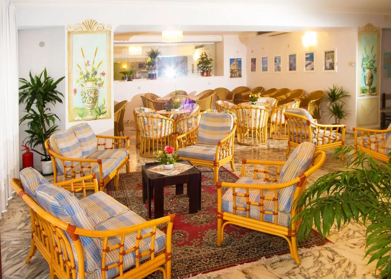 Arathena Rocks Hotel — ARATHENA ROCKS