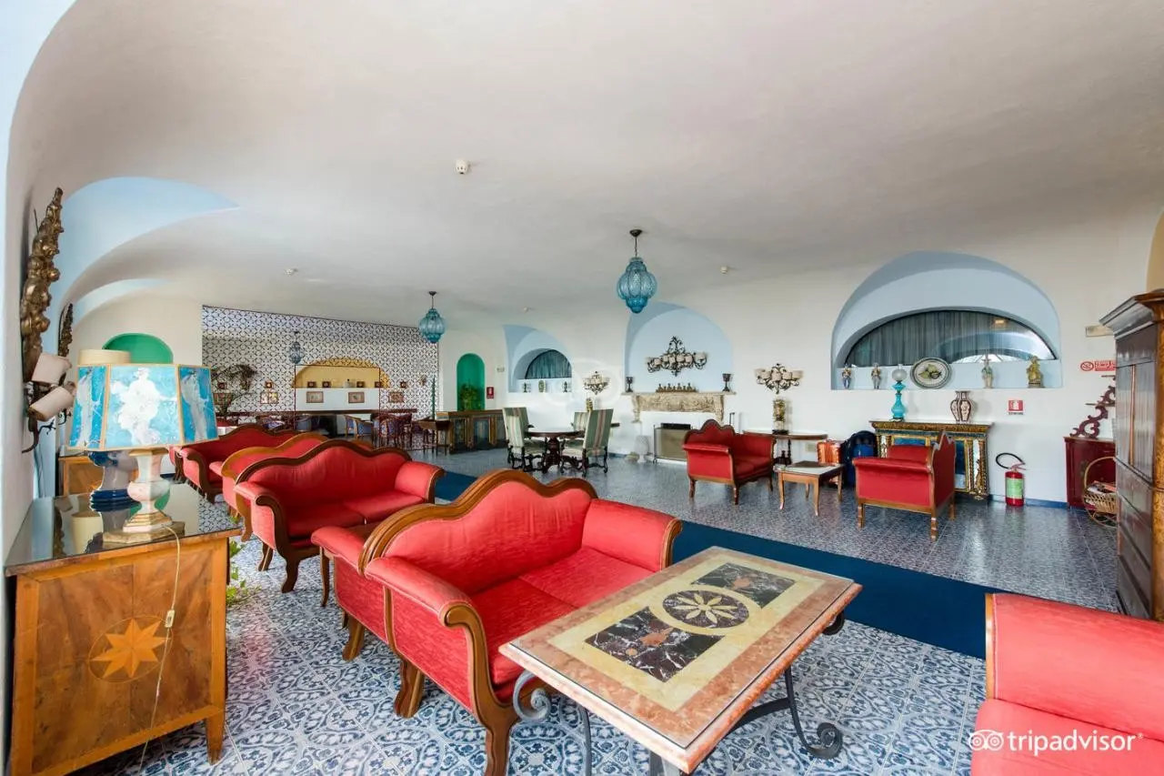 Arathena Rocks Hotel — ARATHENA ROCKS