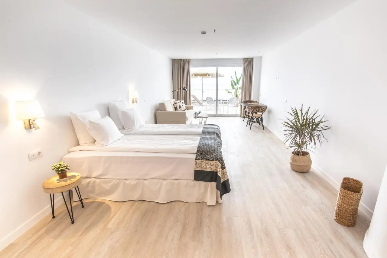 Atlantic Holiday Hotel — ATLANTIC HOLIDAY HOTEL