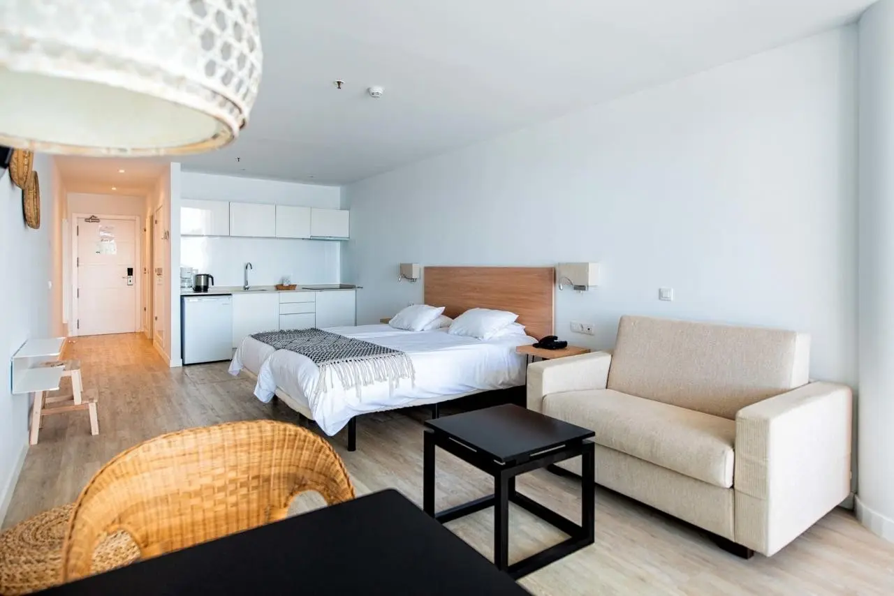 Atlantic Holiday Hotel — ATLANTIC HOLIDAY HOTEL