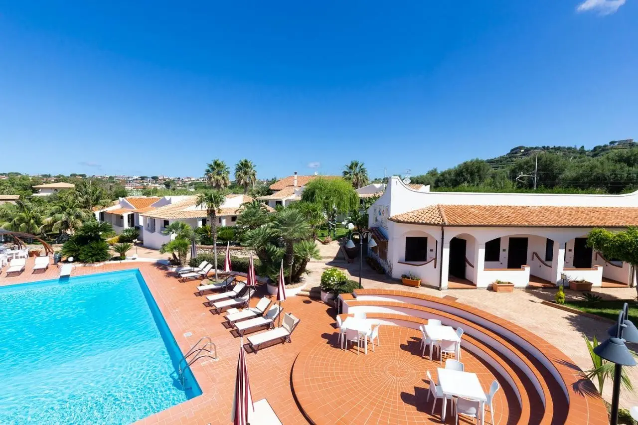 Baia del Capo — BAIA DEL CAPO