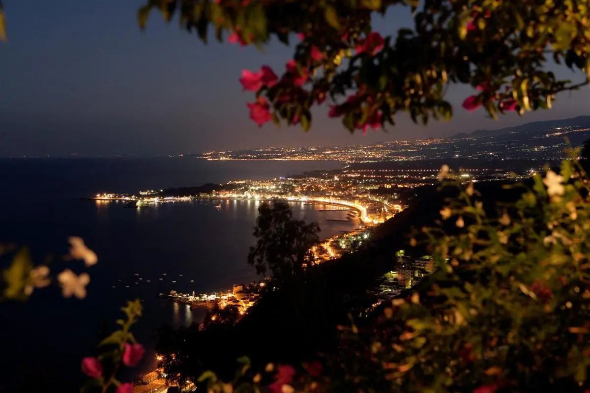 Baia del Capo — BAIA DEGLI DEI