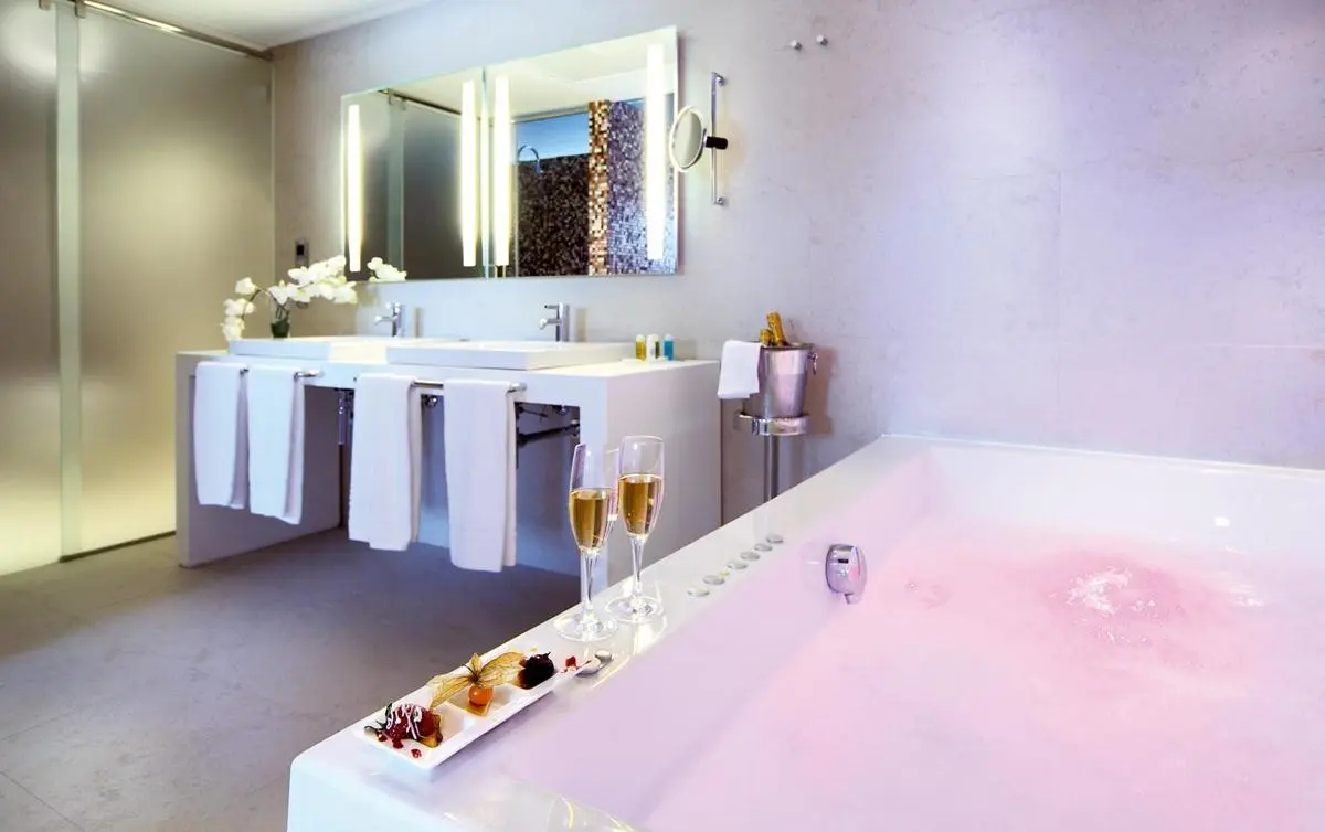 Barceló Malaga — BARCELO MALAGA