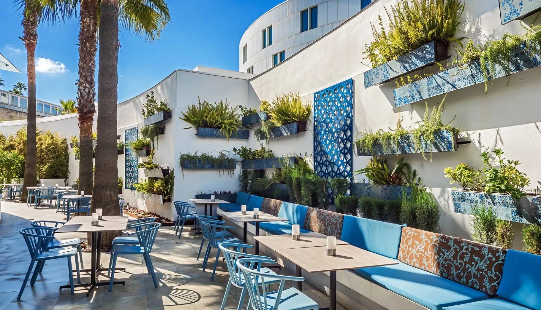 Basen w hotelu Barceló Sevilla Renacimiento