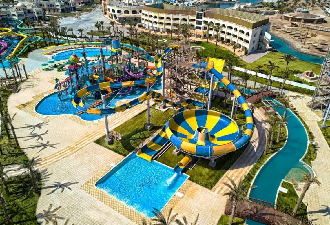 Basen w hotelu Blend Club Aqua Resort