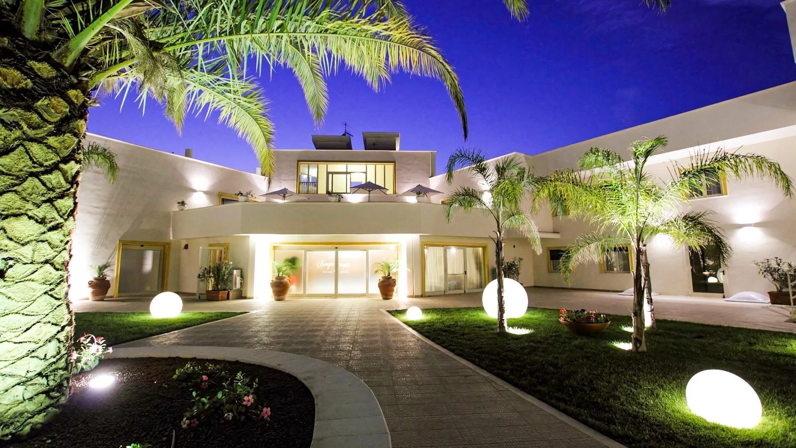 Hotel Bouganville Palace