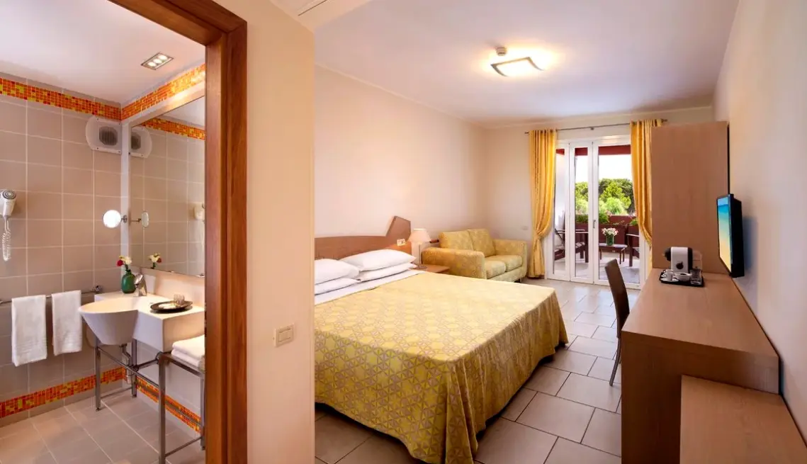 Pokój w hotelu Calanè Resort