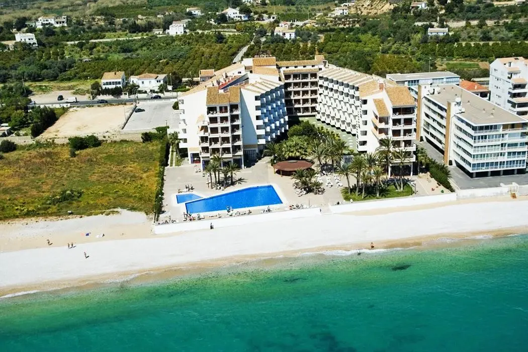 Cap Negret — CAP NEGRET