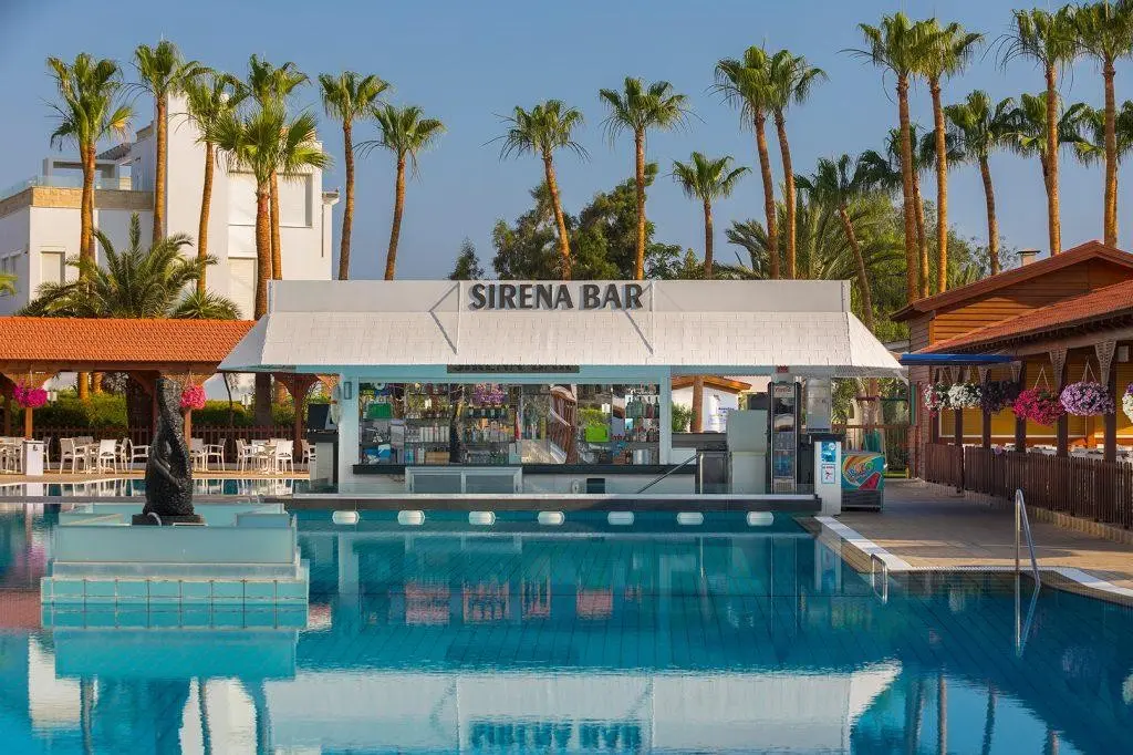 Cavo Maris Beach Hotel — CAVO MARIS BEACH