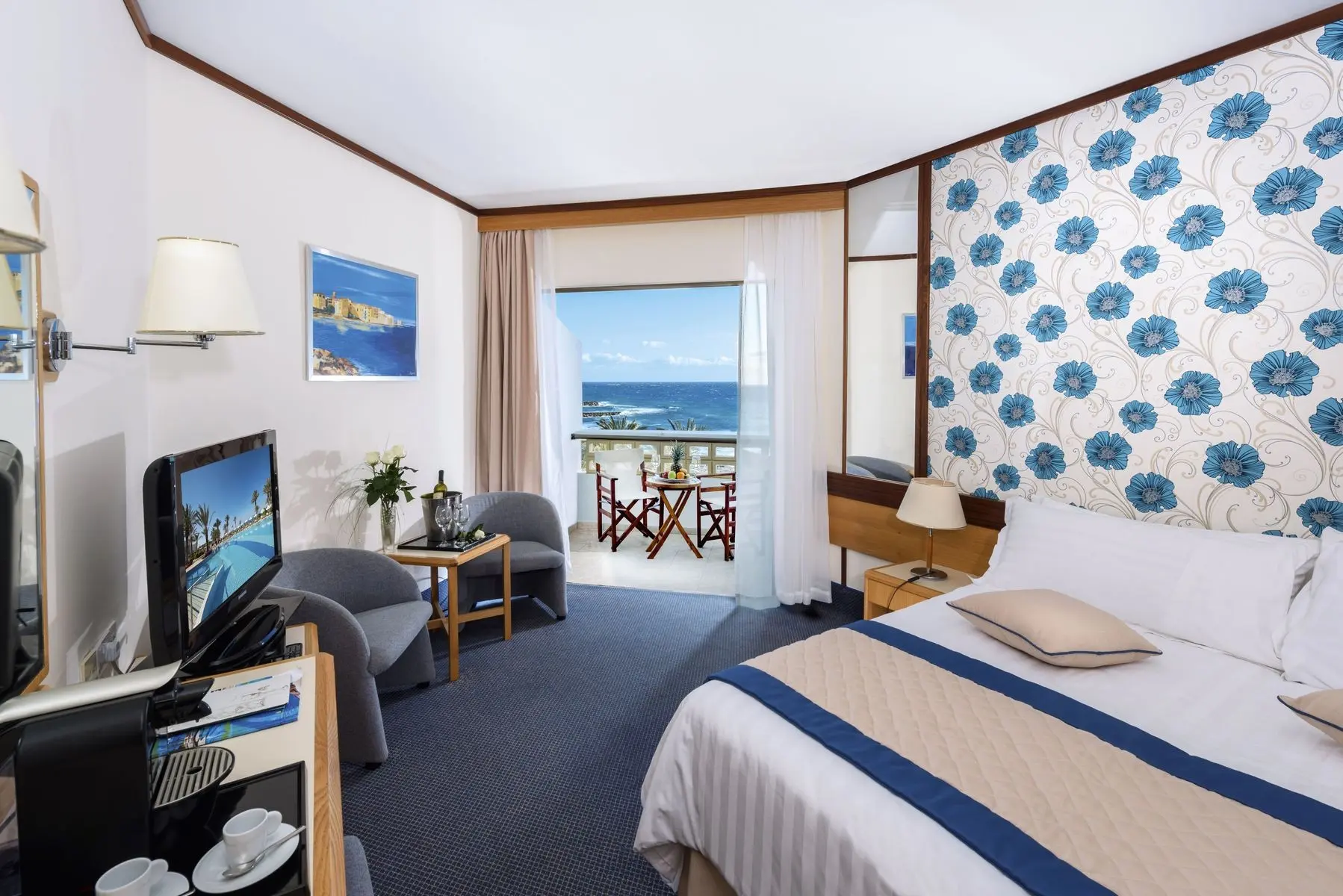 Constantinou Bros Athena Royal Beach Hotel — CONSTANTINOU BROS ATHENA ROYAL