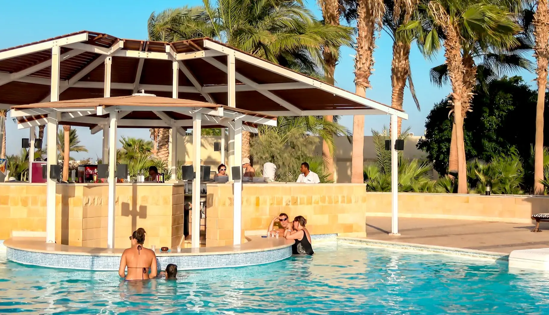 Basen w hotelu Coral Beach Hurghada Resort