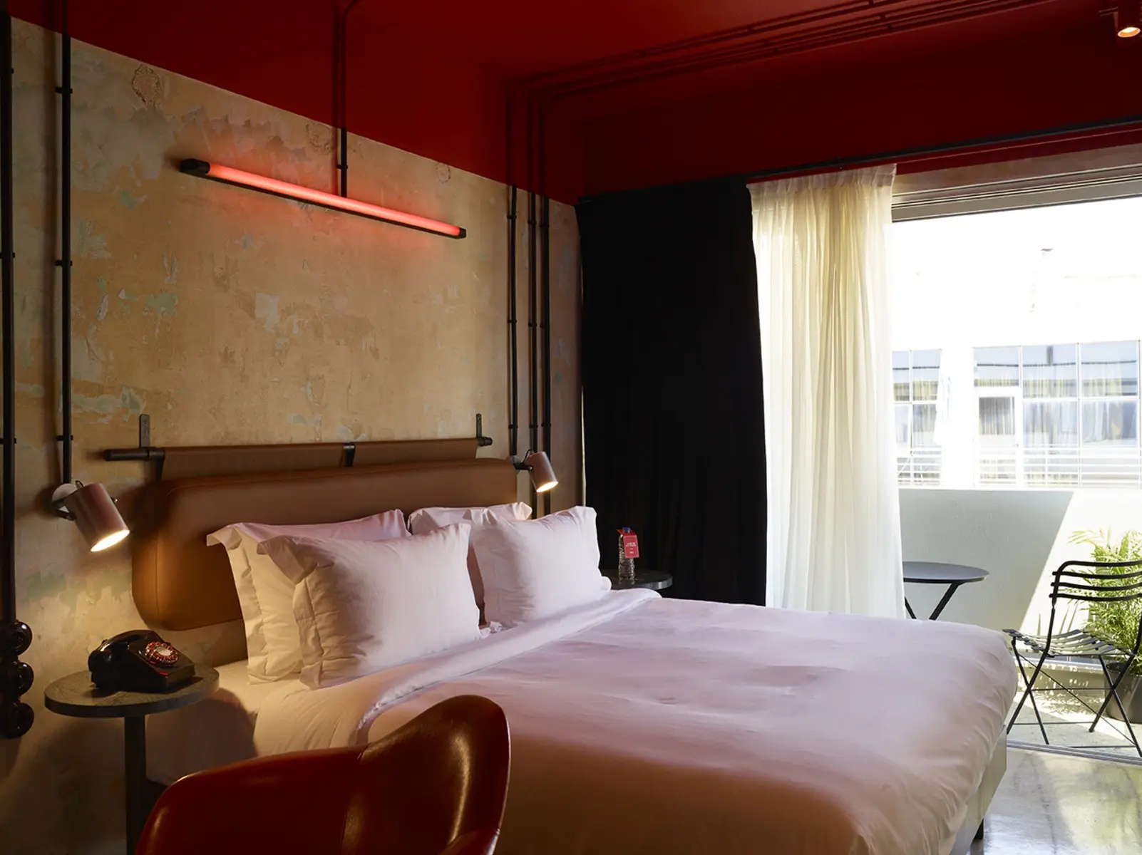 Dave Red Athens — DAVE RED ATHENS