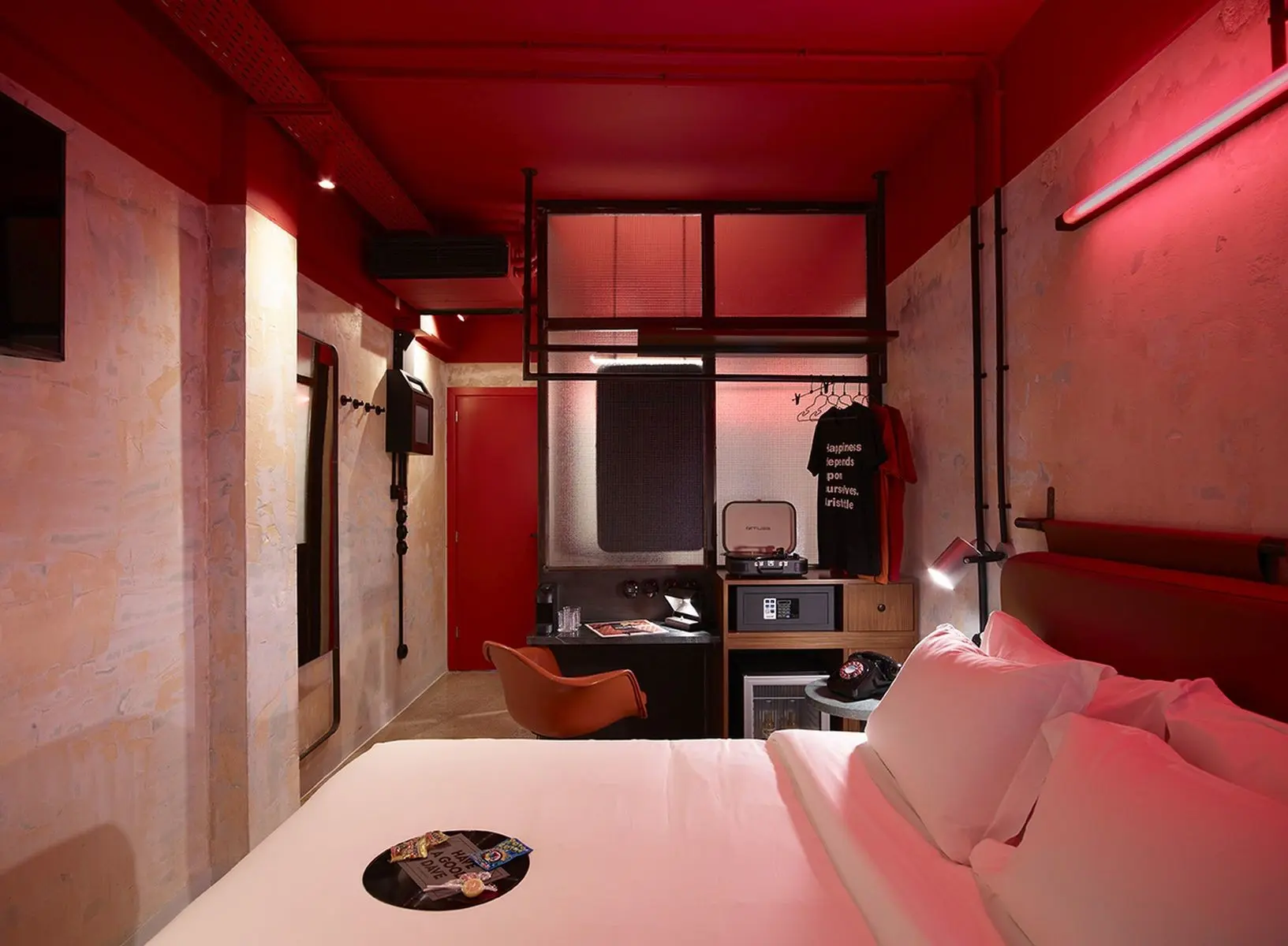 Dave Red Athens — DAVE RED ATHENS